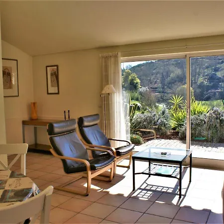 Semi-detached In Covas With Shared Pool Covas (Coimbra)